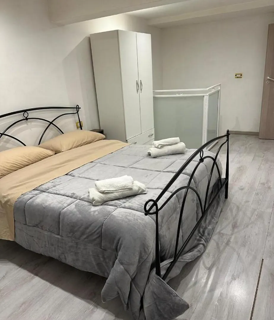 House Vincenza Apartment Naples