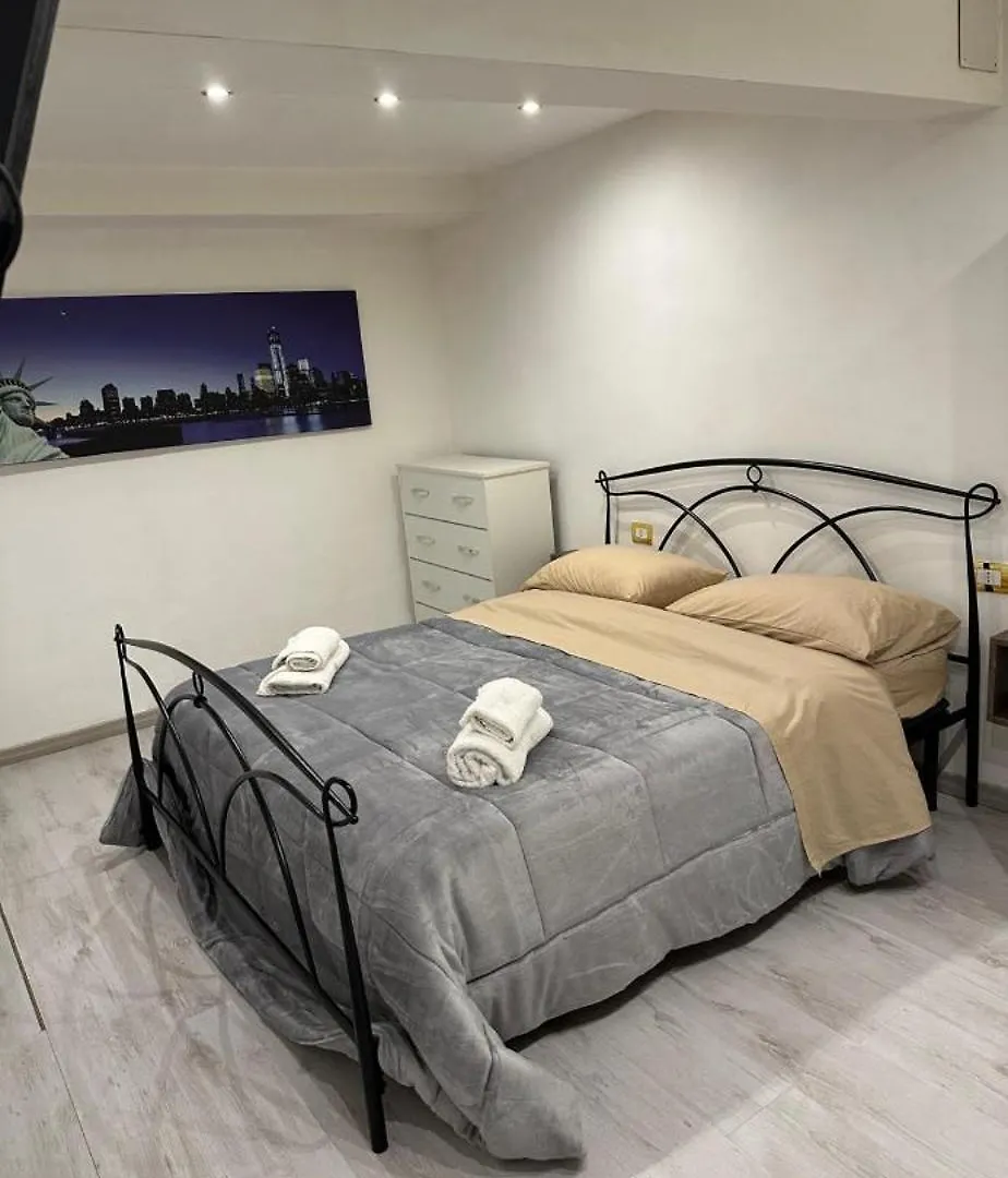 House Vincenza Apartment Naples 0*,