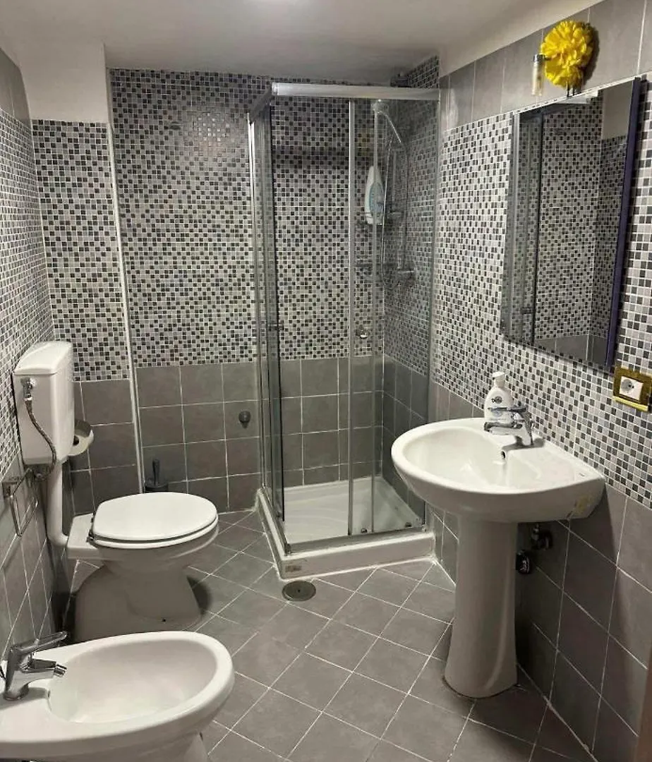 House Vincenza Apartman Nápoly 0*,
